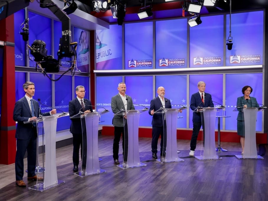 Candidates in California's gubernatorial race look on during a gubernatorial debate hosted by Nexstar Wednesday, April 22, 2026, in San Francisco. 