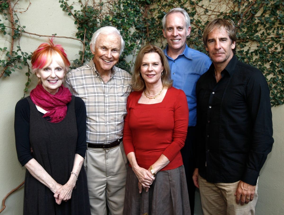 Shelley Fabares, left, poses for a group photo with other Screen Actors Guild Awards committee members, from left, Paul Napier, Chairwoman JoBeth Williams, Vice Chair Daryl Anderson and Scott Bakula during a tasting of the proposed menu and alternatives f