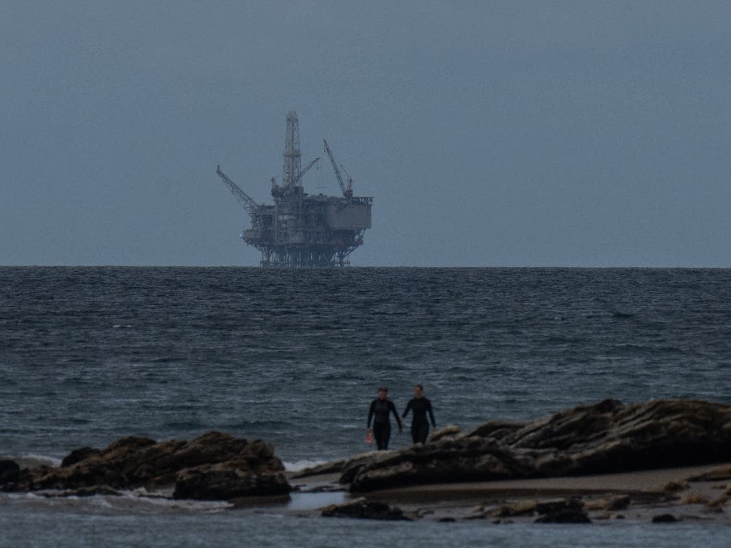  An offshore drilling platform operated by Sable Offshore Corp. is seen from Refugio State Beach near Goleta, Calif., April 26, 2026. 
