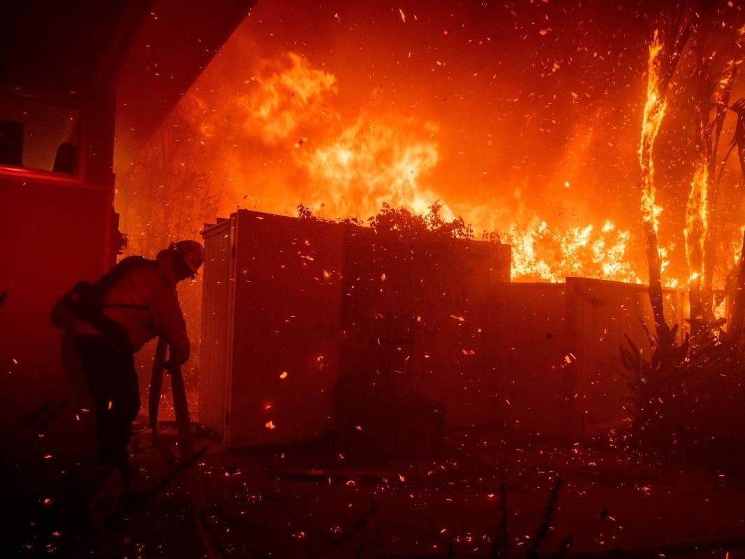 Dozens of clothes in the Santa Monica-Malibu Unified School District and the Los Angeles Unified are closed due to the Getty Fire.
