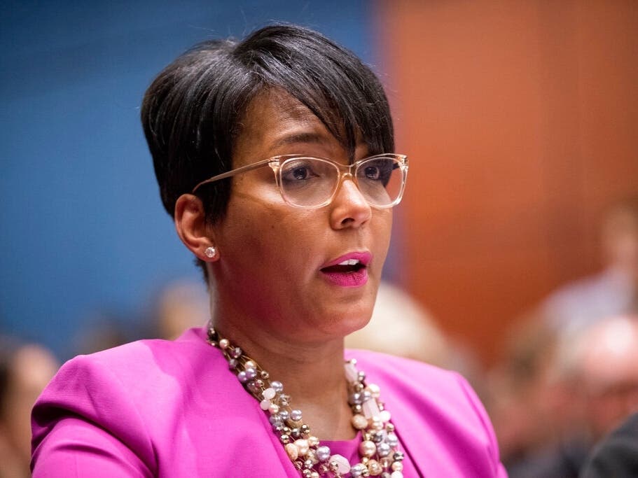 Former Atlanta Mayor Keisha Lance Bottoms tweeted Friday, April 15 that she was denied service at Perimeter Mall's Capital Grille because she was wearing leggings. 