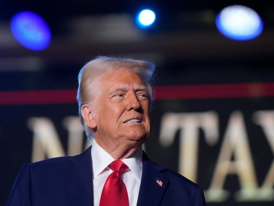 President Donald Trump received backlash for his decision to freeze funding Tuesday of federal grants and loans. Now, the freeze has been rescinded, according to multiple reports.