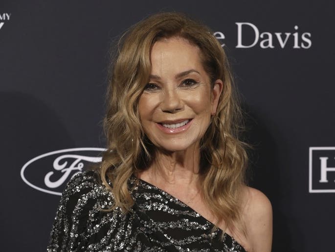 In an exclusive interview with People, Kathie Lee Gifford opened up about her decision to sell her waterfront Greenwich home.