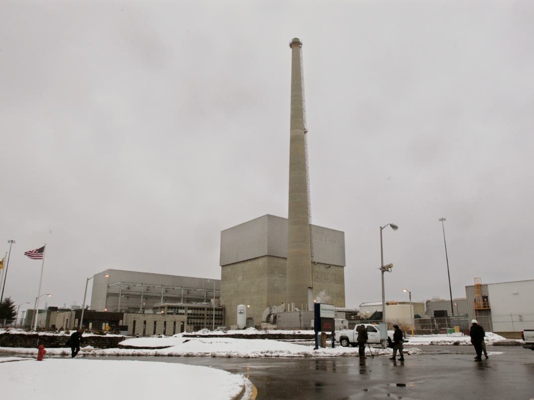 This Thursday, Feb. 25, 2010 picture shows the large square building that houses the nuclear reactor at the Oyster Creek nuclear plant in Lacey Township, N.J.