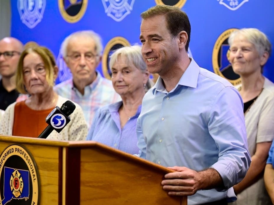 1st Congressional District: Bronin Defeats Longtime Incumbent Larson In Democratic Primary