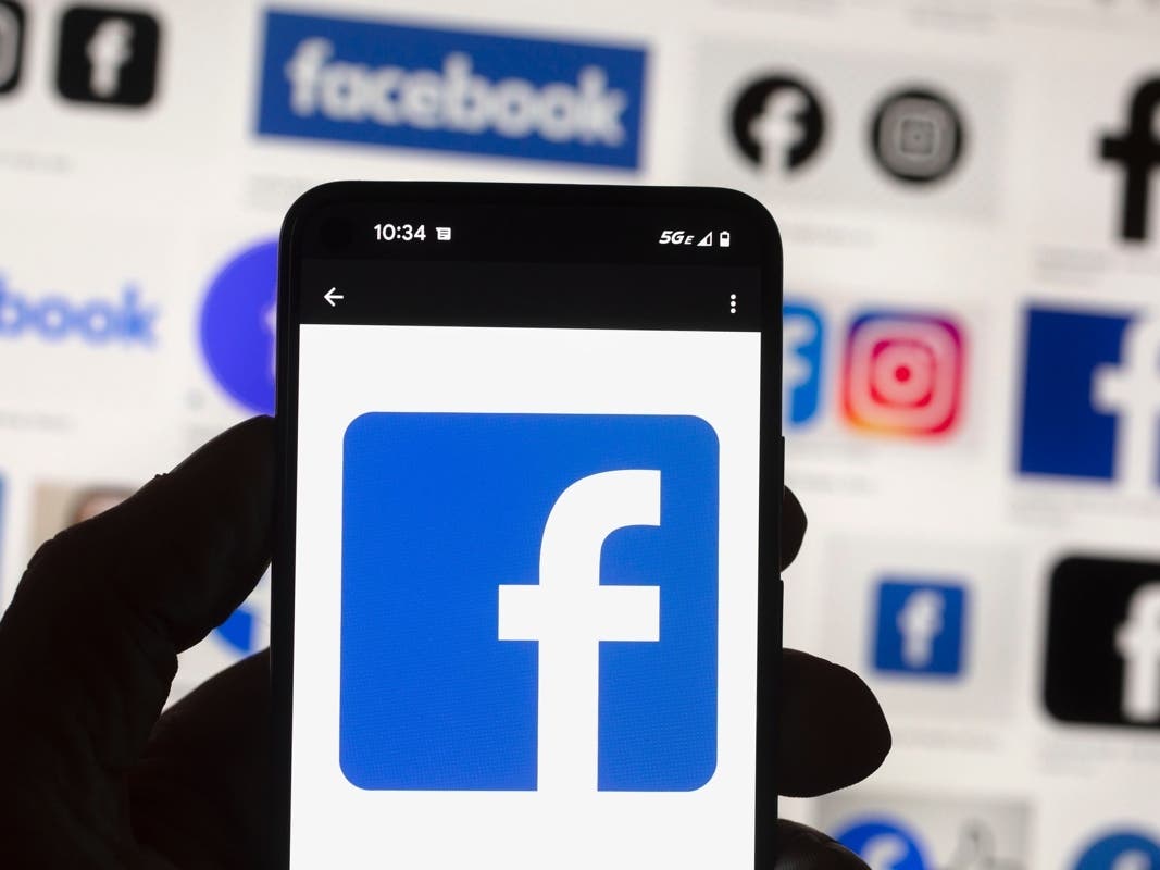 Anyone with a Facebook account at any point over a 15-year period may receive a settlement payment. The amount of cash each person can expect is still a little murky, since the split will depend on how many users file claims.​ 