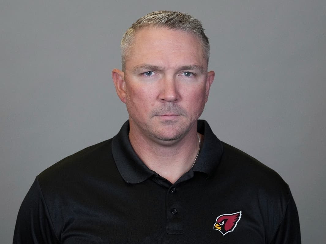 Ben Steele was tight end coach for the Arizona Cardinals before being hired by the Commanders. 