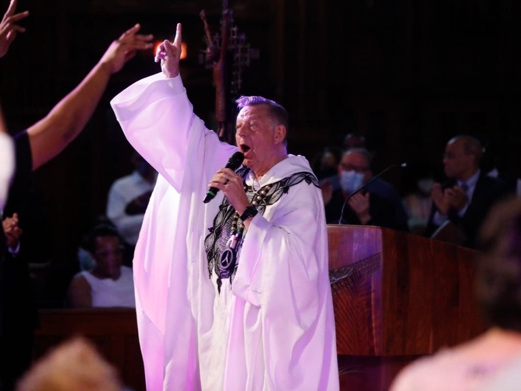 Father Pfleger Faces 'Storm Within' As Archdiocese Officials Meet To Review Latest Child Sex Abuse Claim