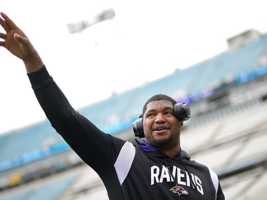 Mother Of Baltimore Ravens Star Killed In Atlanta, Brother Charged