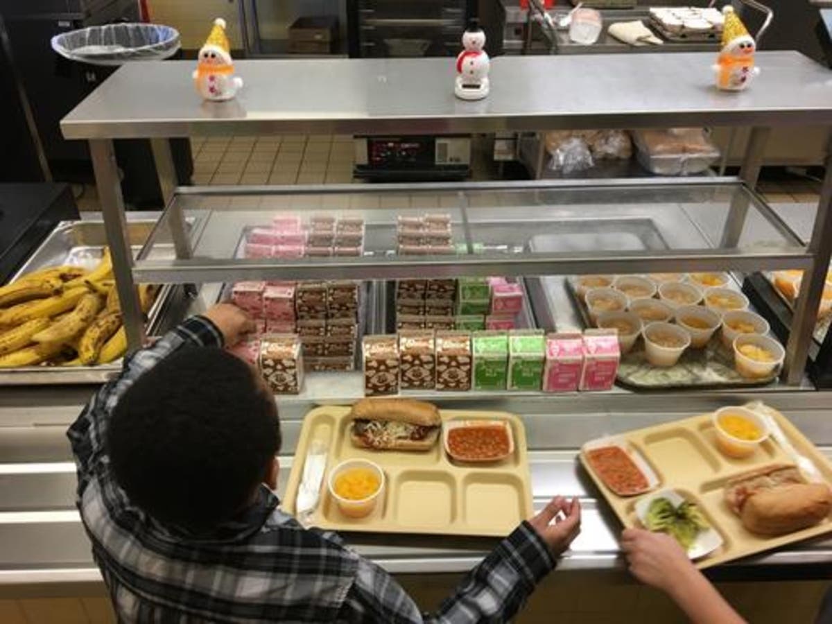 If Arkansas schools don’t improve their reading scores, they could lose school lunch funding under a proposed bill.