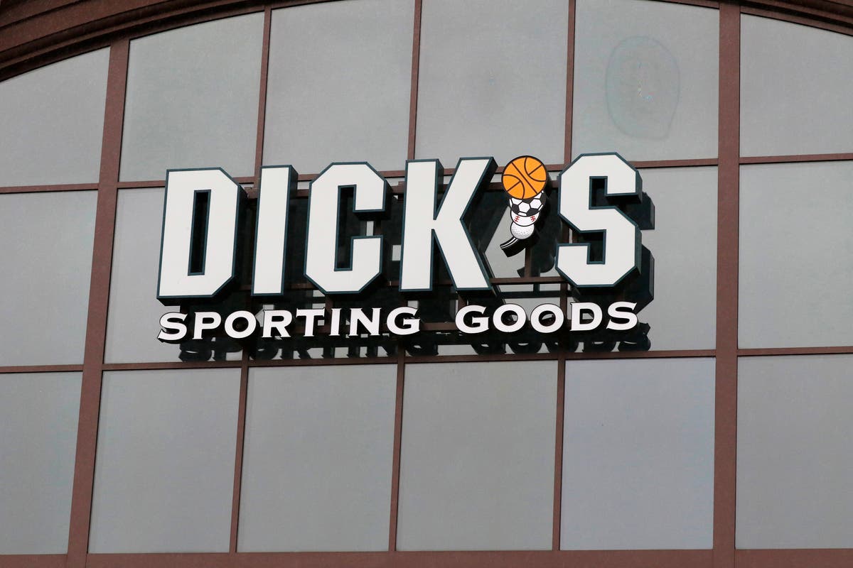 Dick’s Sporting Goods plans to remove guns from 125 stores, CEO Ed Stack said in an earnings call Tuesday.