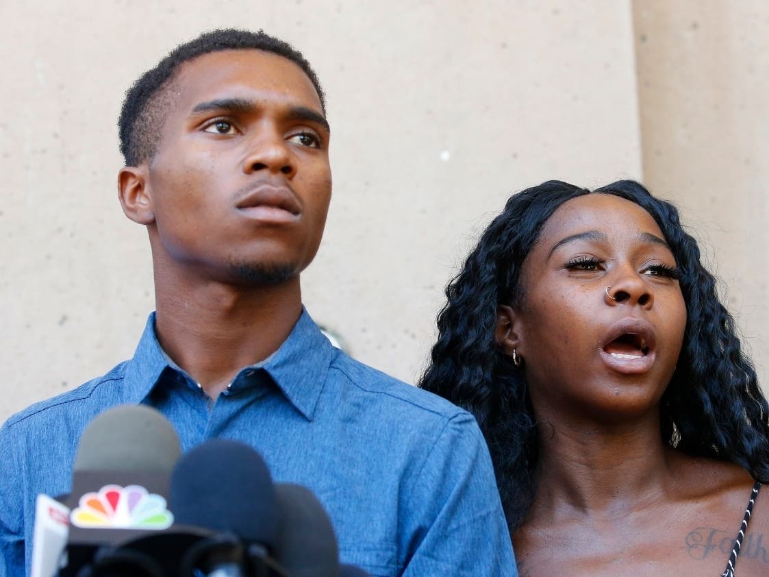 Iesha Harper and Dravon Ames said Monday the Phoenix officers who pointed guns at their family should be fired.
