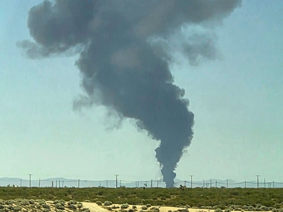 8 Dead After Bomber Crashes At CA Air Force Base: 'Not Survivable'