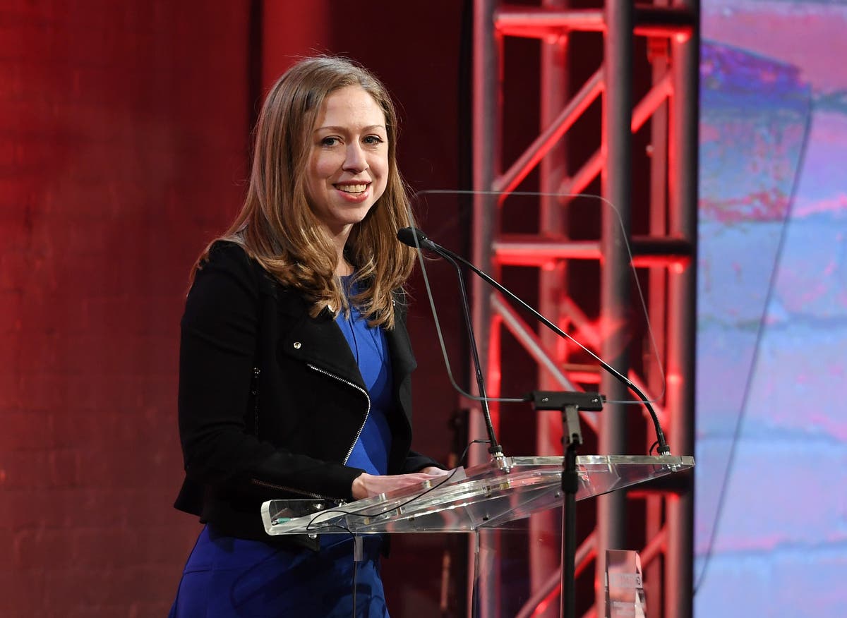 Chelsea Clinton to bring her "Don’t Let Them Disappear: Twelve Endangered Species Across the Globe" to San Diego Zoo.