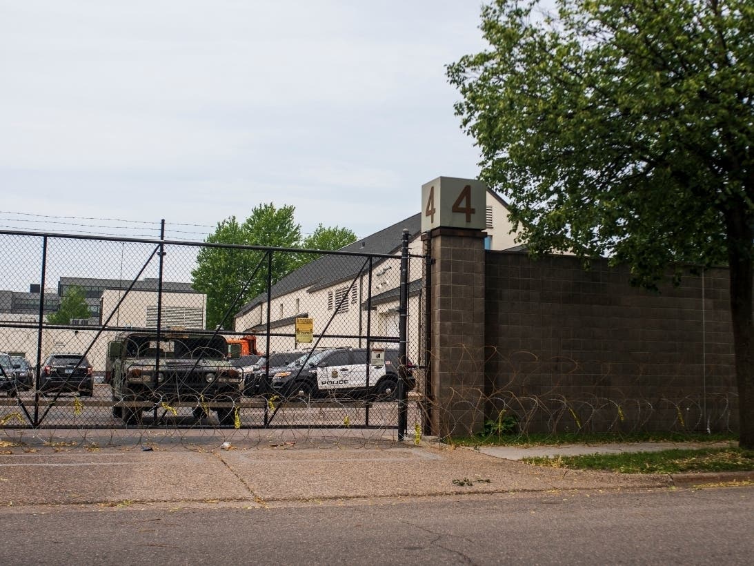 The new agreement will cost the city just under $500,000. The measure seeks to reverse the effects of Minneapolis officers retiring or going on leave as the city faces a spike in violent crime.