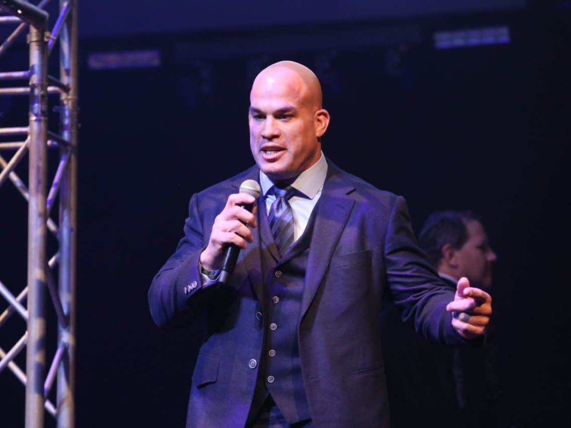 An MMA fighter turned Mayor Pro Tem decided that the Huntington Beach City Council was a fight he no longer wanted. Tito Ortiz has stepped down from the diais