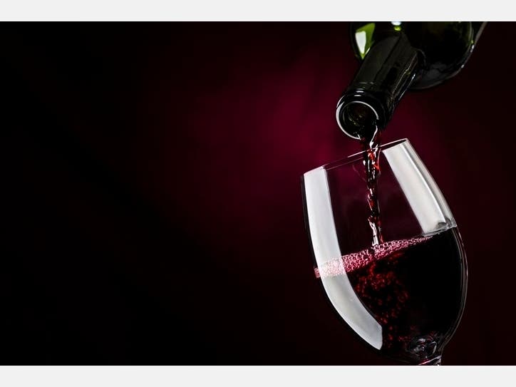 Alcohol.org released a survey this week that shows the percentage of Americans by state who report drinking alcohol while working from home during the coronavirus pandemic.