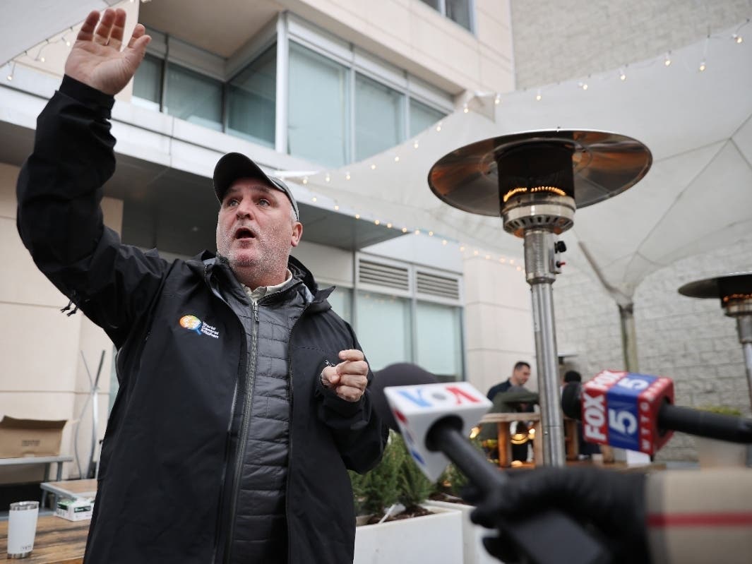 Celebrity chef and humanitarian ​José Andrés is lending a hand to those on the frontlines of the coronavirus battle.