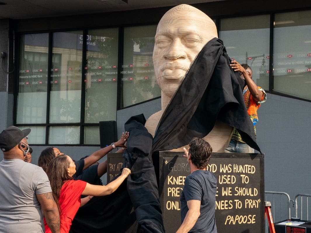 SEE: 11-Foot George Floyd Statue Unveiled In Brooklyn | Prospect ...