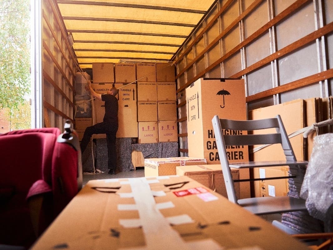 More than 100,000 New Jersey residents have moved out of the state since COVID-19 took root, according to newly released federal data.