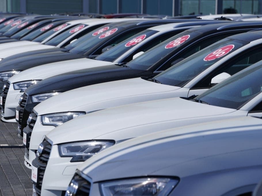 Vehicle and boat sales can immediately resume with added precautions, Gov. Jay Inslee announced Wednesday.