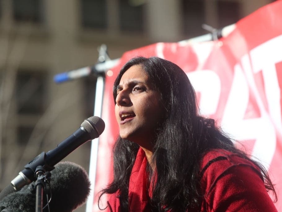 Sawant supporters argue the recall campaign delayed turning in signatures to keep the recall off general election ballots. 