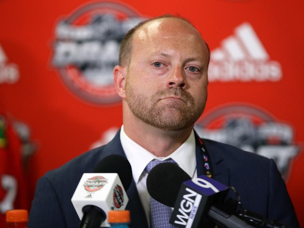 An independent investigation into allegations of a former Blackhawks coach determined that general manager Stan Bowman did nothing to address claims by a former player. 