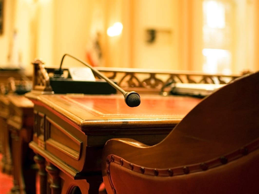 The event is sponsored by a nonprofit, the Independent Voter Project, and will be held at the Fairmont Kea Lani Hotel in Wailea, the LA Times Reported. Travel expenses will be paid by the host, the Times reported. 