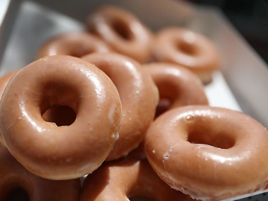 As vaccine hesitancy remains high among some Americans, businesses like Krispy Kreme are offering those who are fully vaccinated a few perks. This includes free donuts, free movie theater popcorn and free beer.