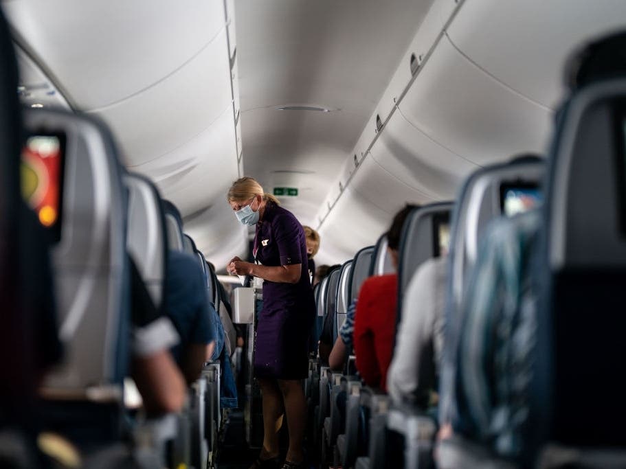 A mandate requiring masks on airplanes and public transportation in the United States has been extended to April 18.