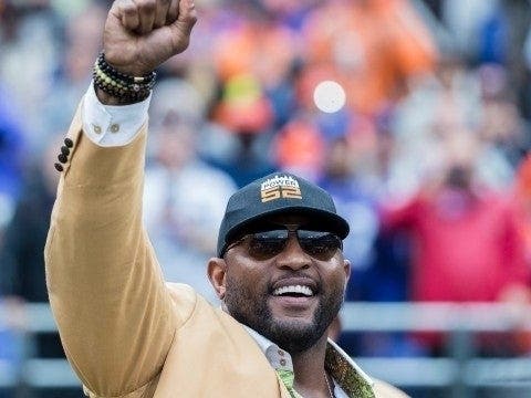 NFL Hall of Famer Ray Lewis told TMZ Sports of quarterback Lamar Jackson: “There’s a number of athletes that come around in a generation that have an ‘it’ factor. There aren’t too many people that you can say that about — he’s one of those of people.”