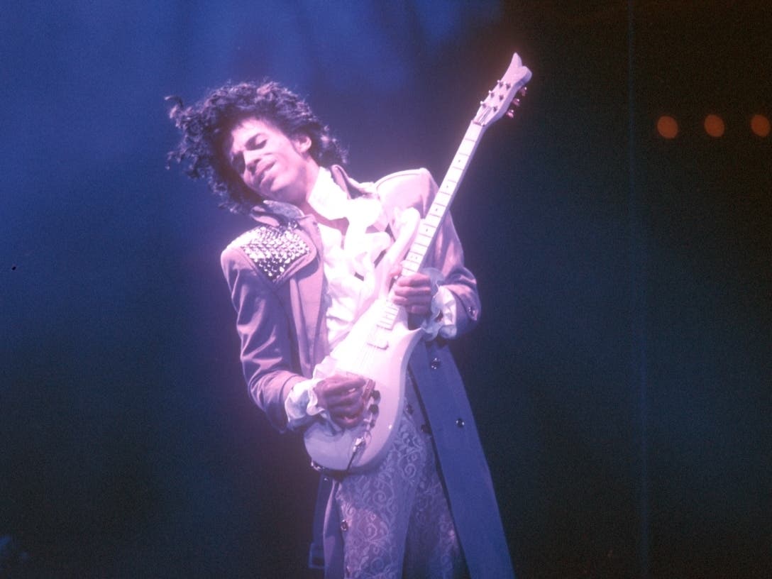  Prince performs live at the Fabulous Forum on February 19, 1985 in Inglewood, California. 