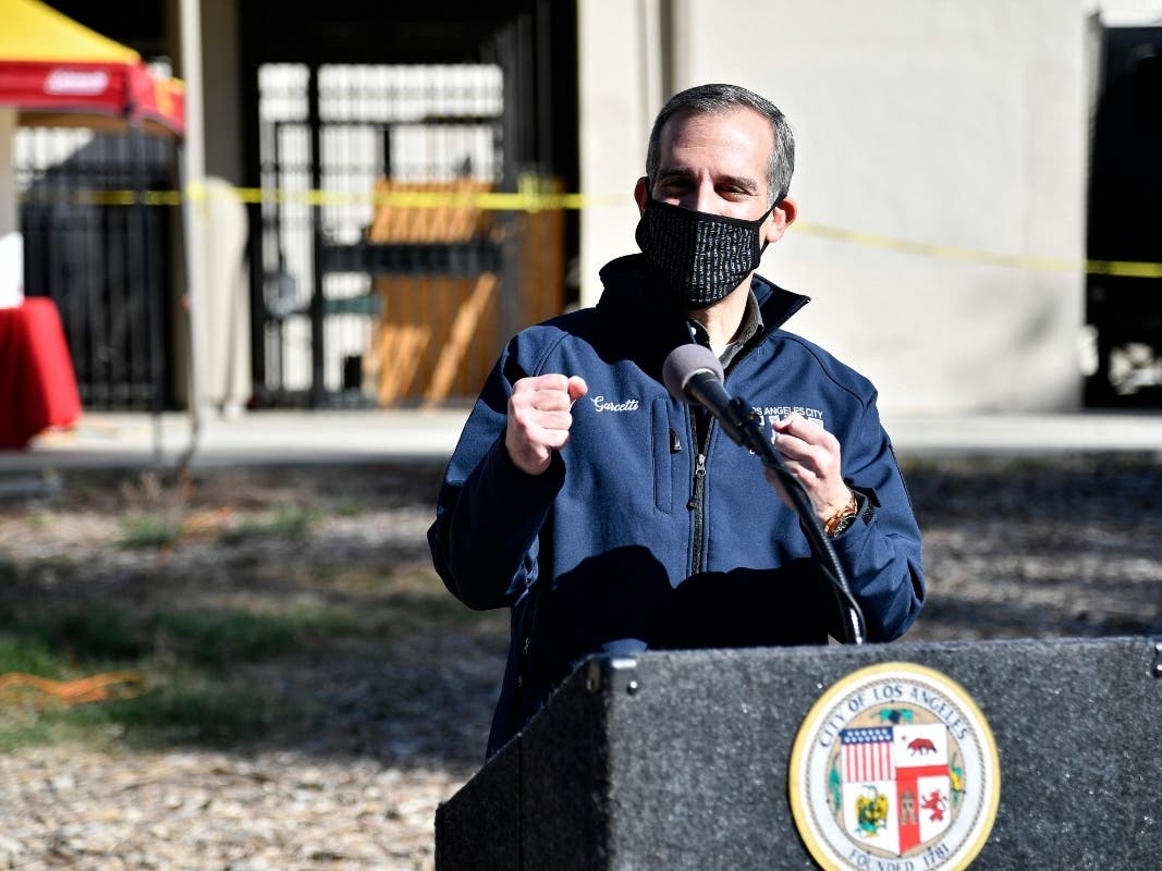 Los Angeles Mayor Eric Garcetti visits a coronavirus vaccination site at Lincoln Park on December 30, 2020 in Los Angeles, California. Los Angeles will use three existing testing sites as vaccination centers for healthcare workers