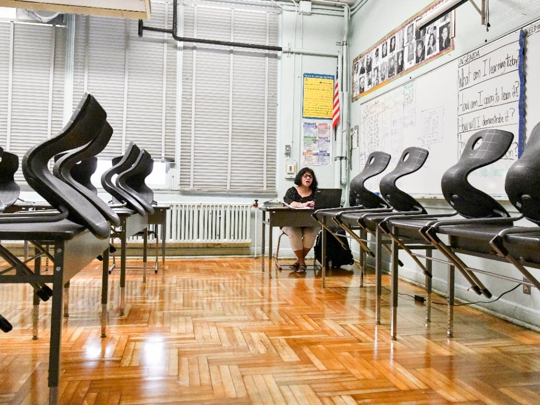 Hollywood High Teachers Assistant Yolanda Franco conducts class remotely on September 08, 2020 in Los Angeles, California. 