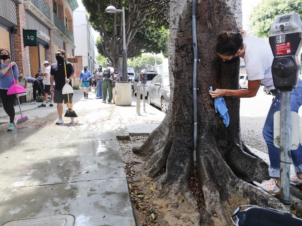 Fiona Moriarty-McLaughlin says she has been misrepresented by the photo op and video during the Santa Monica cleanup earlier this month. 