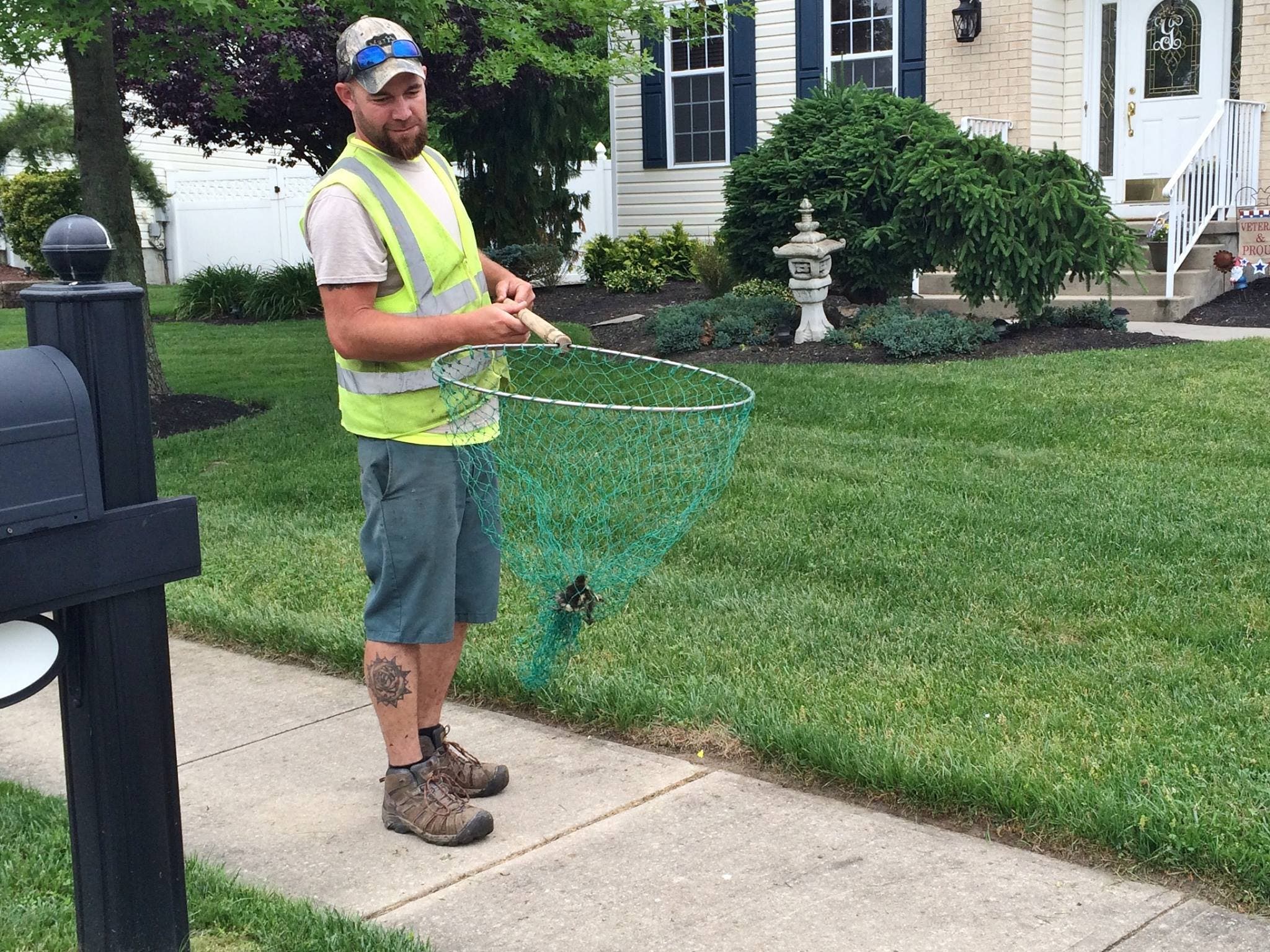 Manchester Public Works employees rescue ducklings