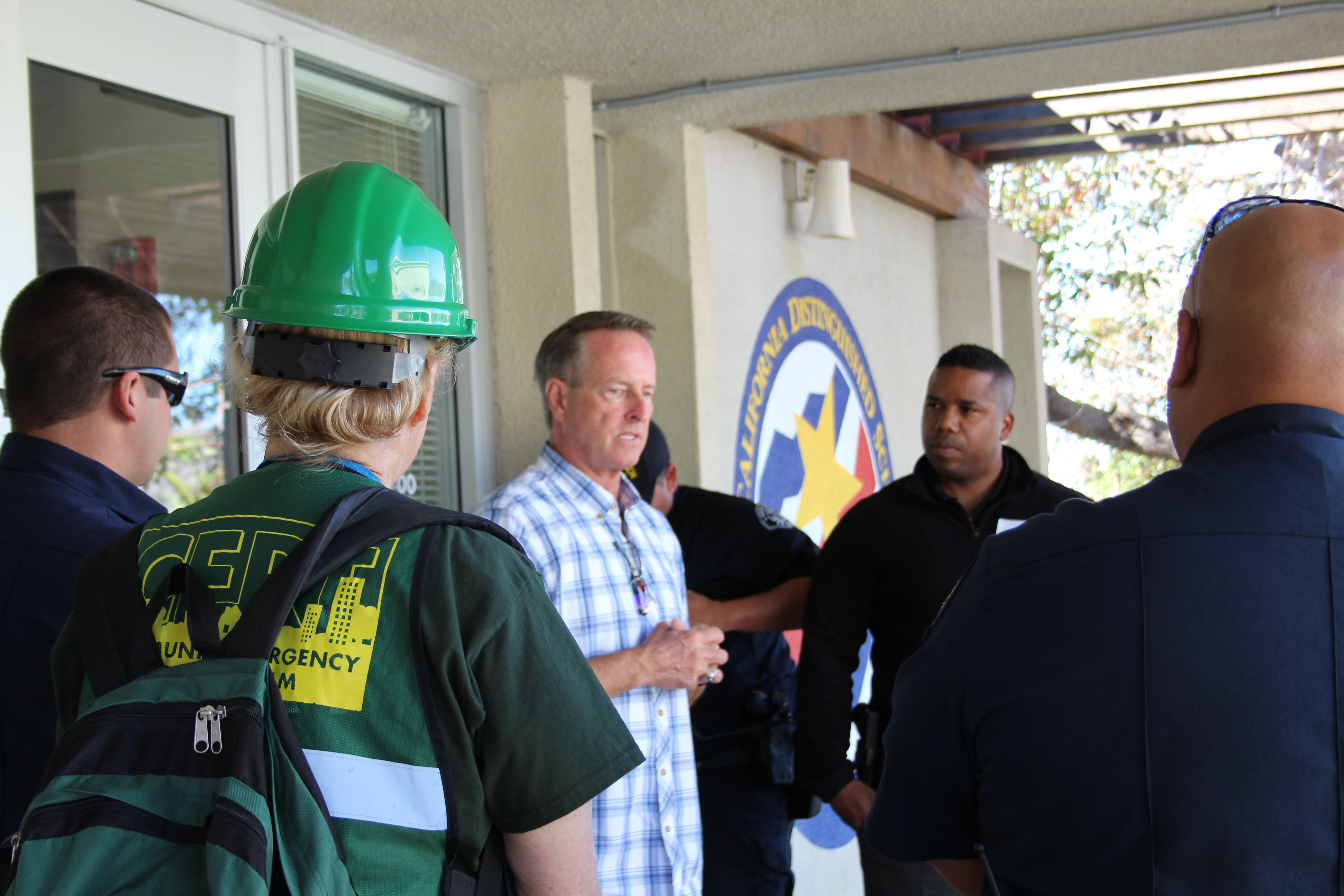 Laguna Beach Emergency Operations team practicing at 2016's Great Shakeout (J. Villwock, photo)