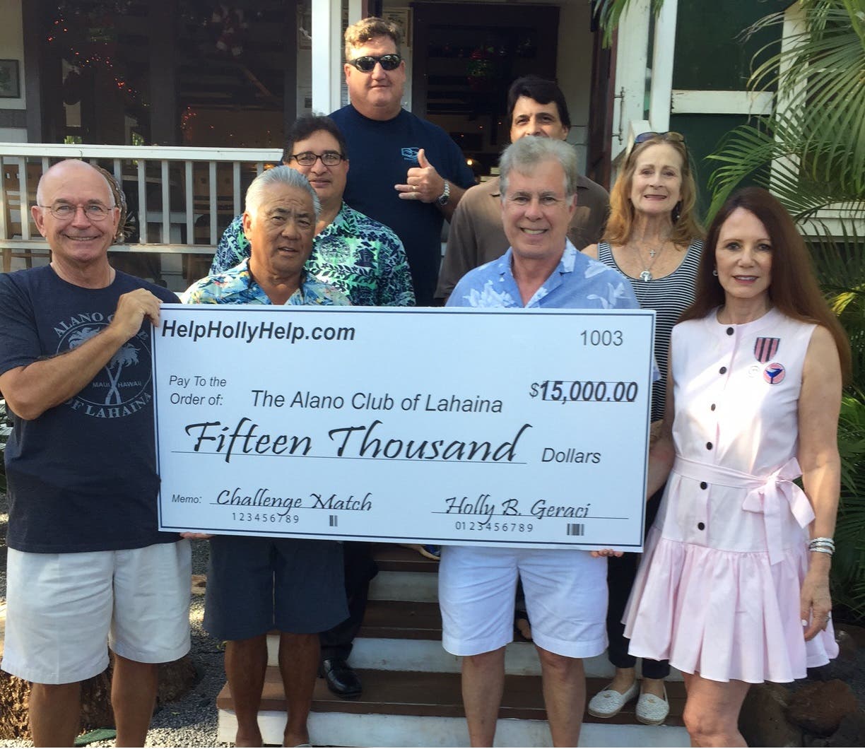 Image of Holly Geraci and Peter Francis Geraci, of Chicago, IL, donating to the Alano Club of Lahaina
