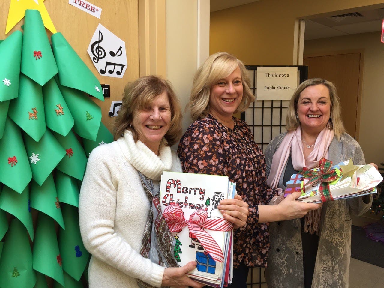 5th Graders Make Handmade Holiday Cards for Seniors