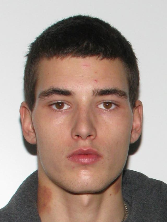 Suspect Sought in 2 Armed Robberies in Woodbridge: Police | Woodbridge ...