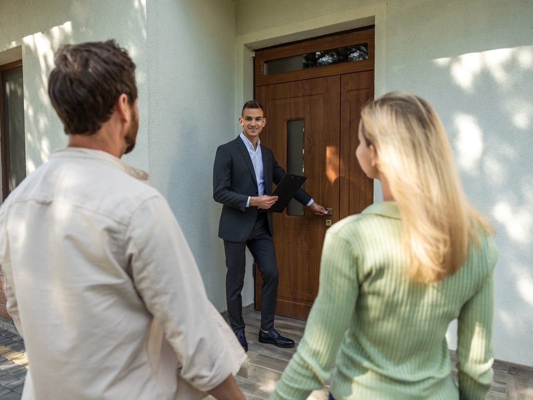 MN Housing Market Shows Shift Toward Buyers