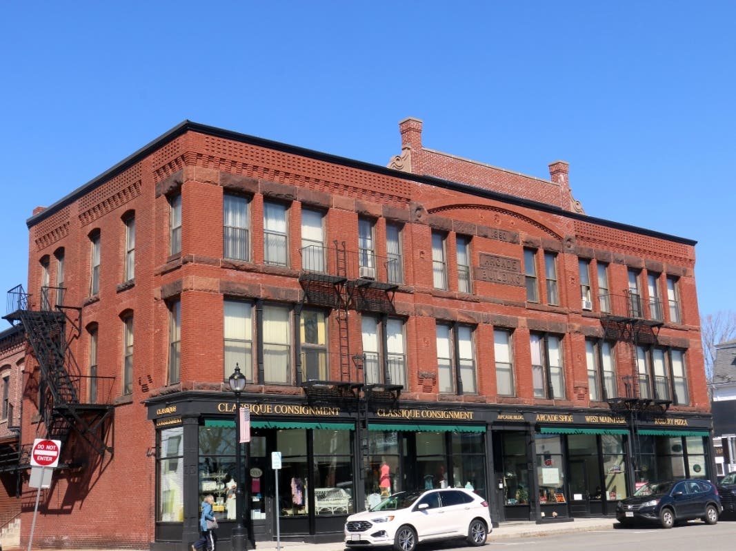 News small post card thumbnail