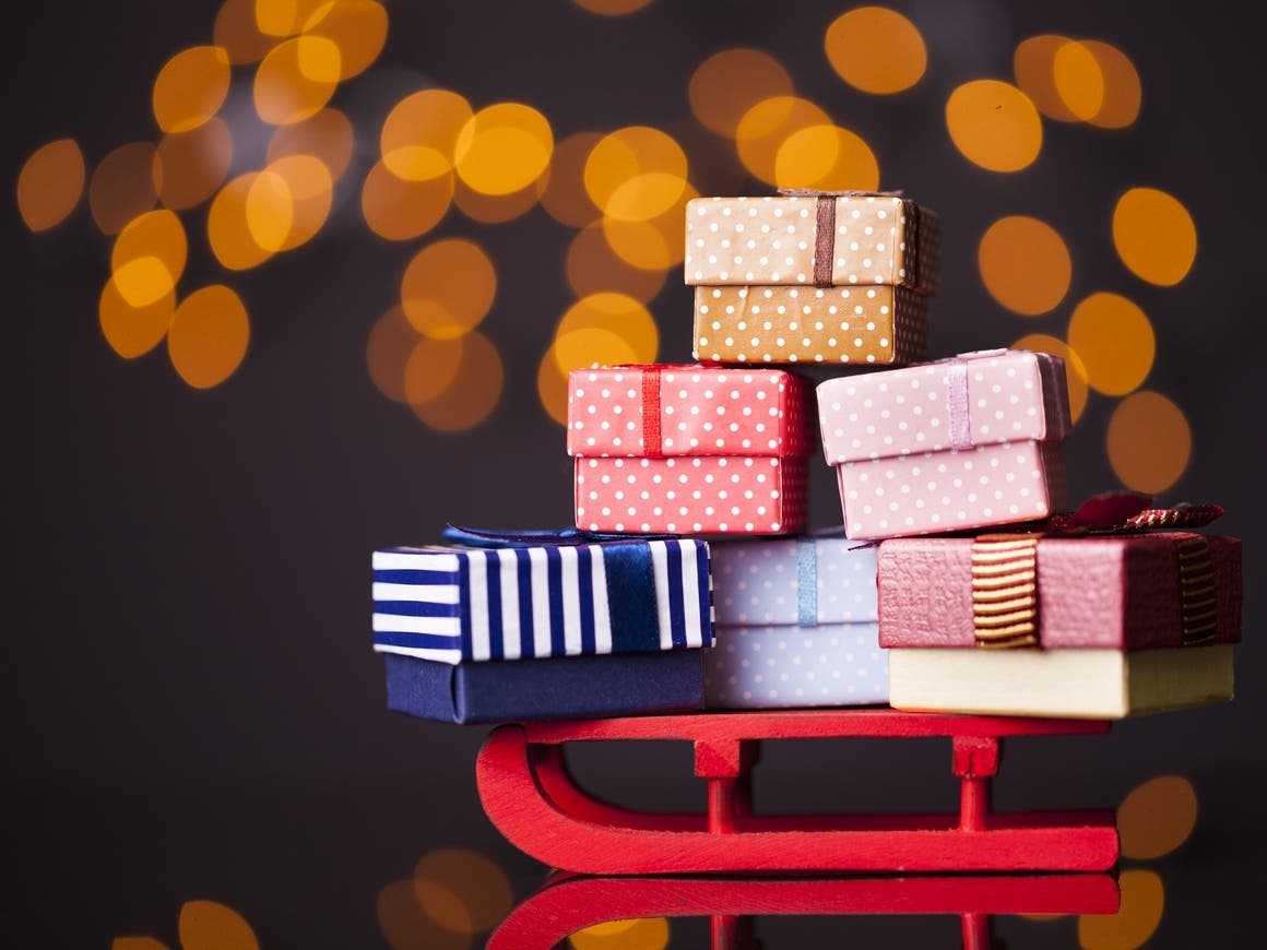 Downtown Frankfort Businesses Team Up For Fashion Show To Kick Off Holiday Shopping
