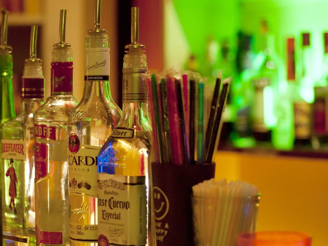 Old Saybrook Bar , Restaurant Has Liquor License Temporarily Suspended