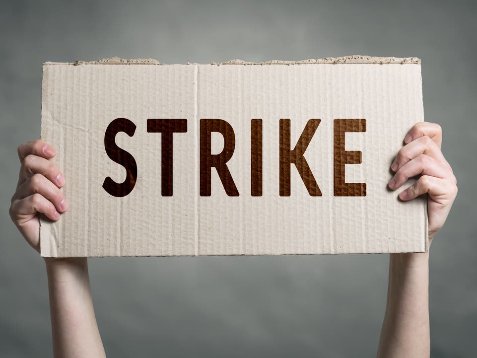 Marblehead Teachers Union Backs Brigham & Women's Nurses In Labor Strife