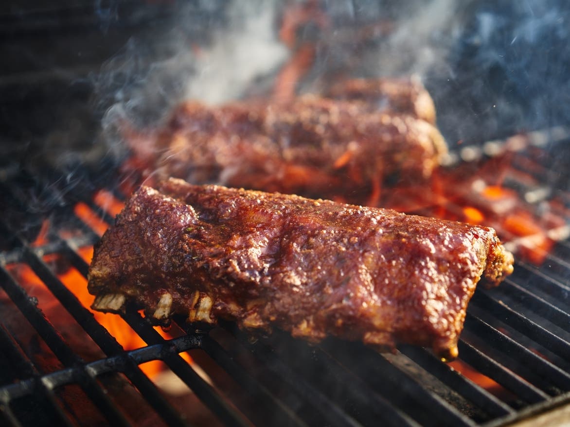 Dance Studio Opens + Trendy Retailer Sets Up Shop + BBQ Eatery Closes + Greek Deli Debuts: MD Business News