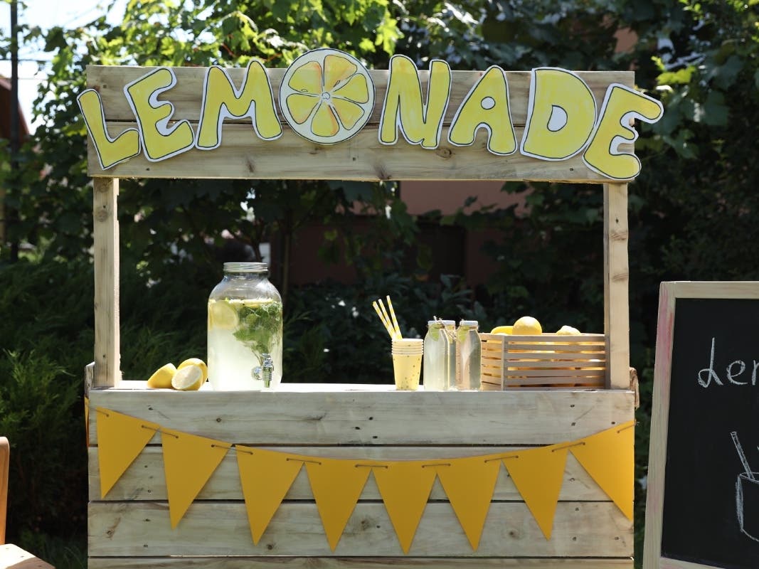 Reaction To Theft From Bergen County Lemonade Stand Inspires Sen. Booker
