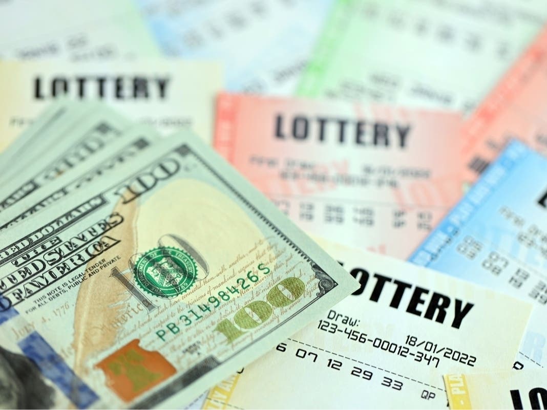 USPS Worker Stole Winning Lottery Ticket From Mail, Cashed It In: FL Officials