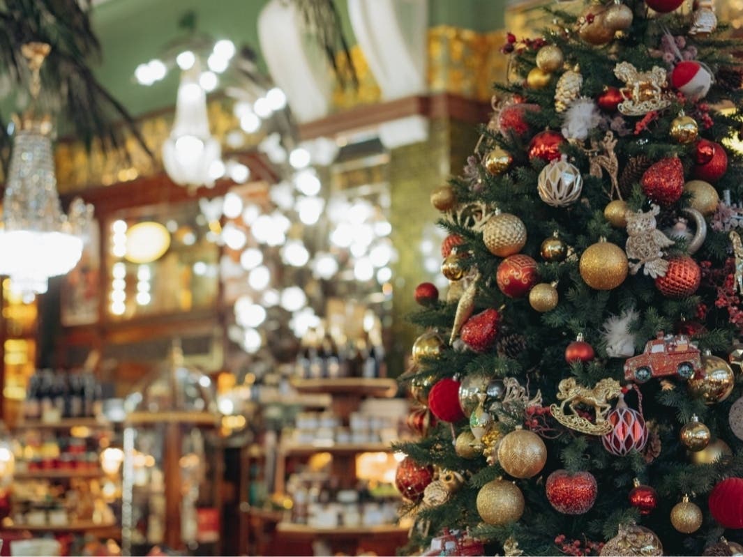 Spirit Christmas Coming To FL | ‘Hidden Gem’ Restaurants | Women’s Retailer Closing: FL Business