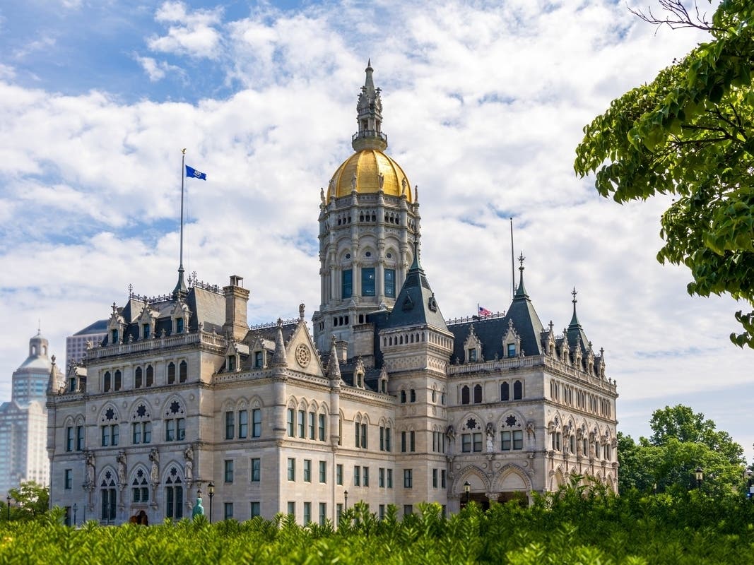 Three-Way Senate Race Hits Windsor Tuesday